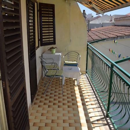 Apartman Linda 1 Baška Voda Buitenkant foto