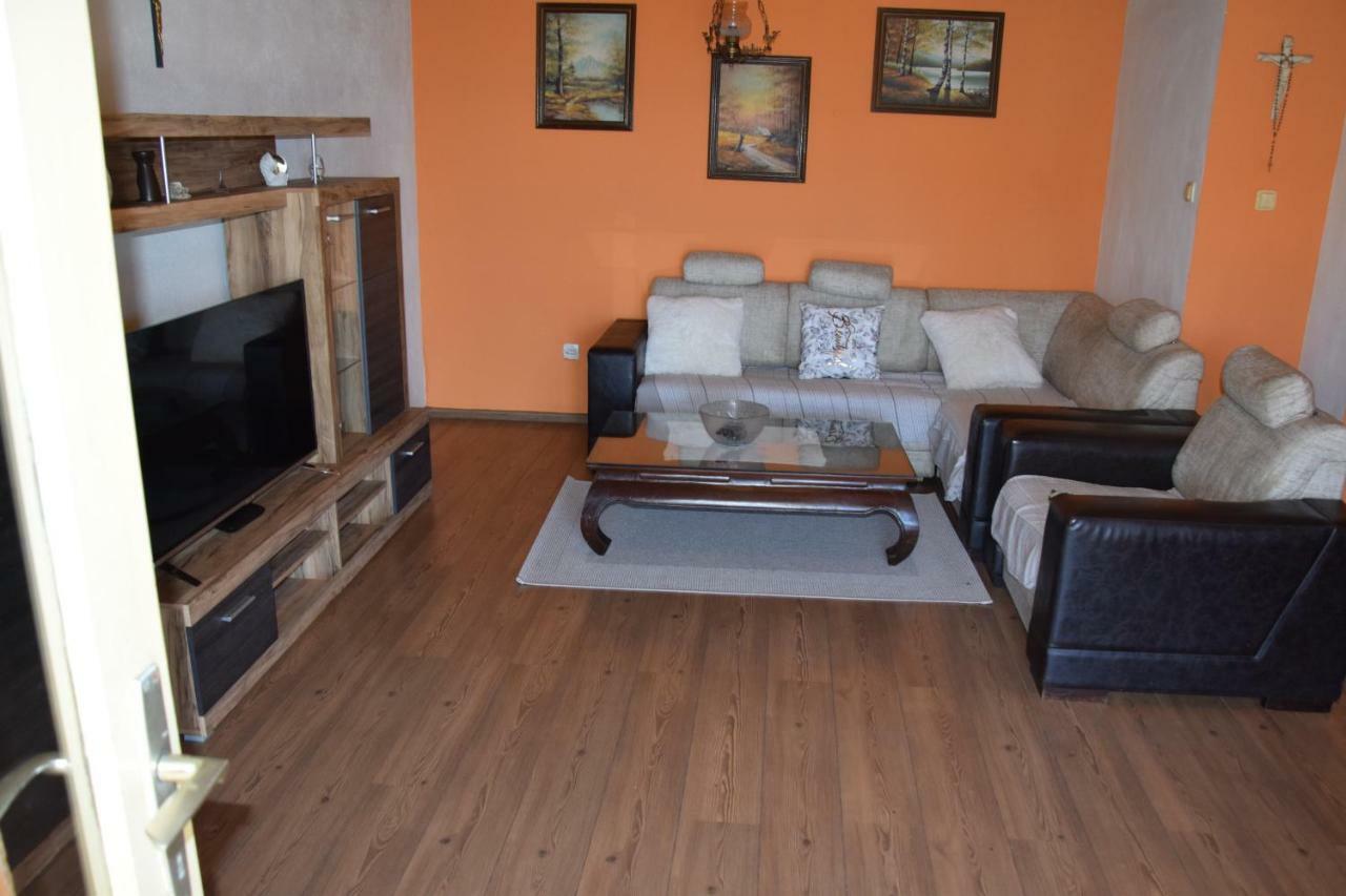 Apartman Linda 1 Baška Voda Buitenkant foto