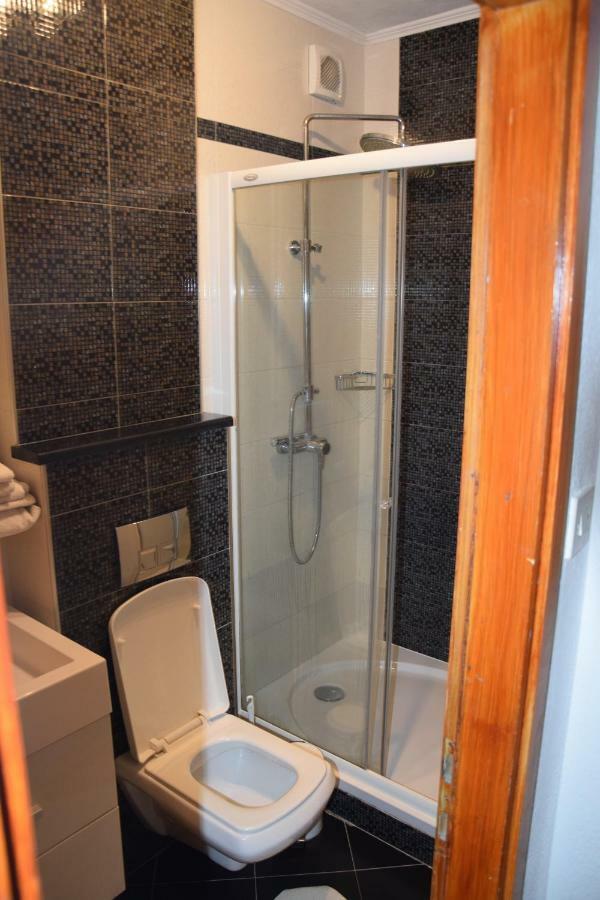 Apartman Linda 1 Baška Voda Buitenkant foto