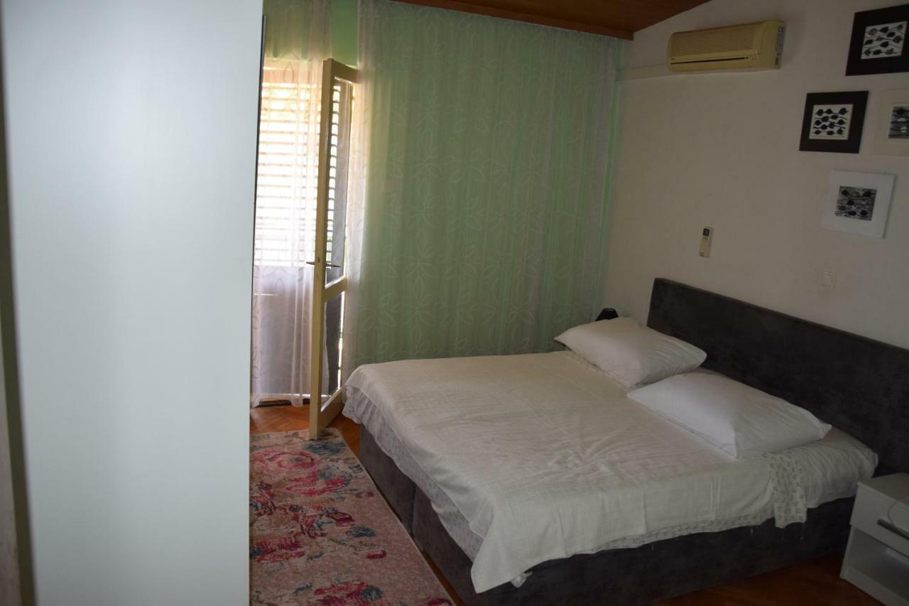 Apartman Linda 1 Baška Voda Buitenkant foto
