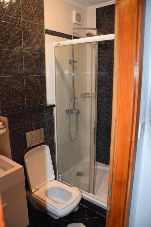Apartman Linda 1 Baška Voda Buitenkant foto